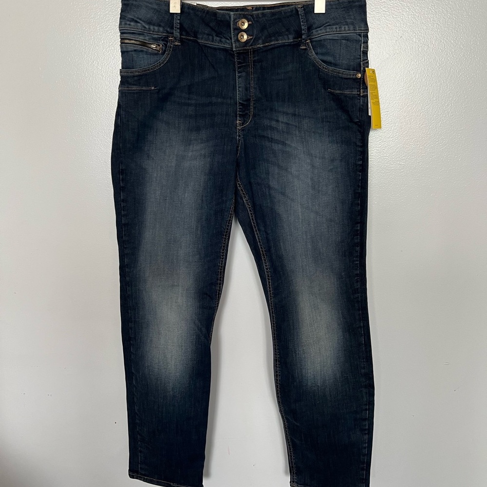 Lindex Women's Shaping Push Up Jeans